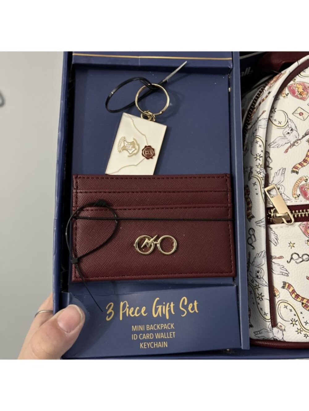 Harry Potter Gryffindor 3 piece set Mini Backpack, Id Card Wallet, Keychain - Picture 3 of 3